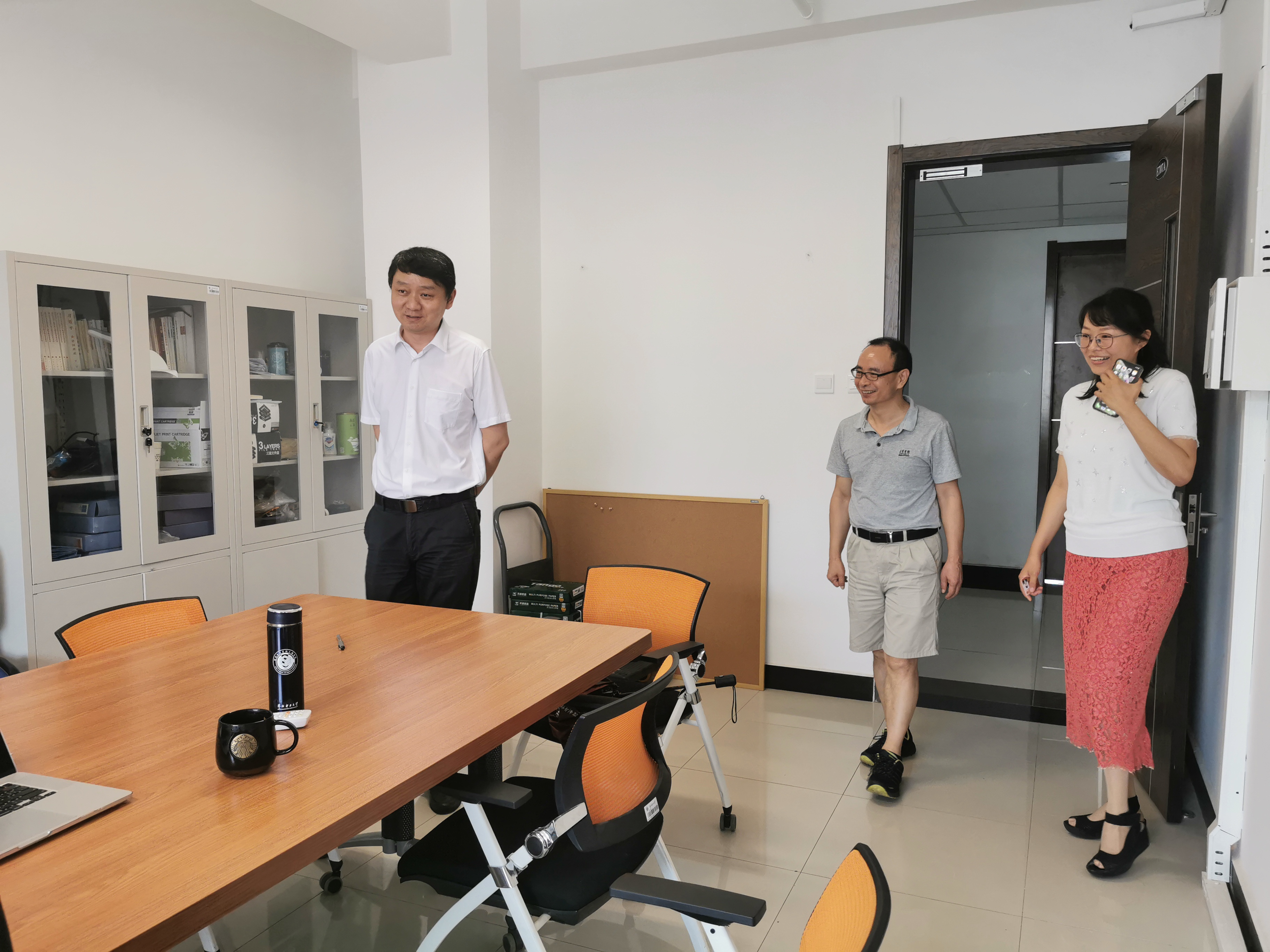 2b3bb3a6162c40bb8d425fa41dcaa1a6.jpg 2b3bb3a6162c40bb8d425fa41dcaa1a6.jpg